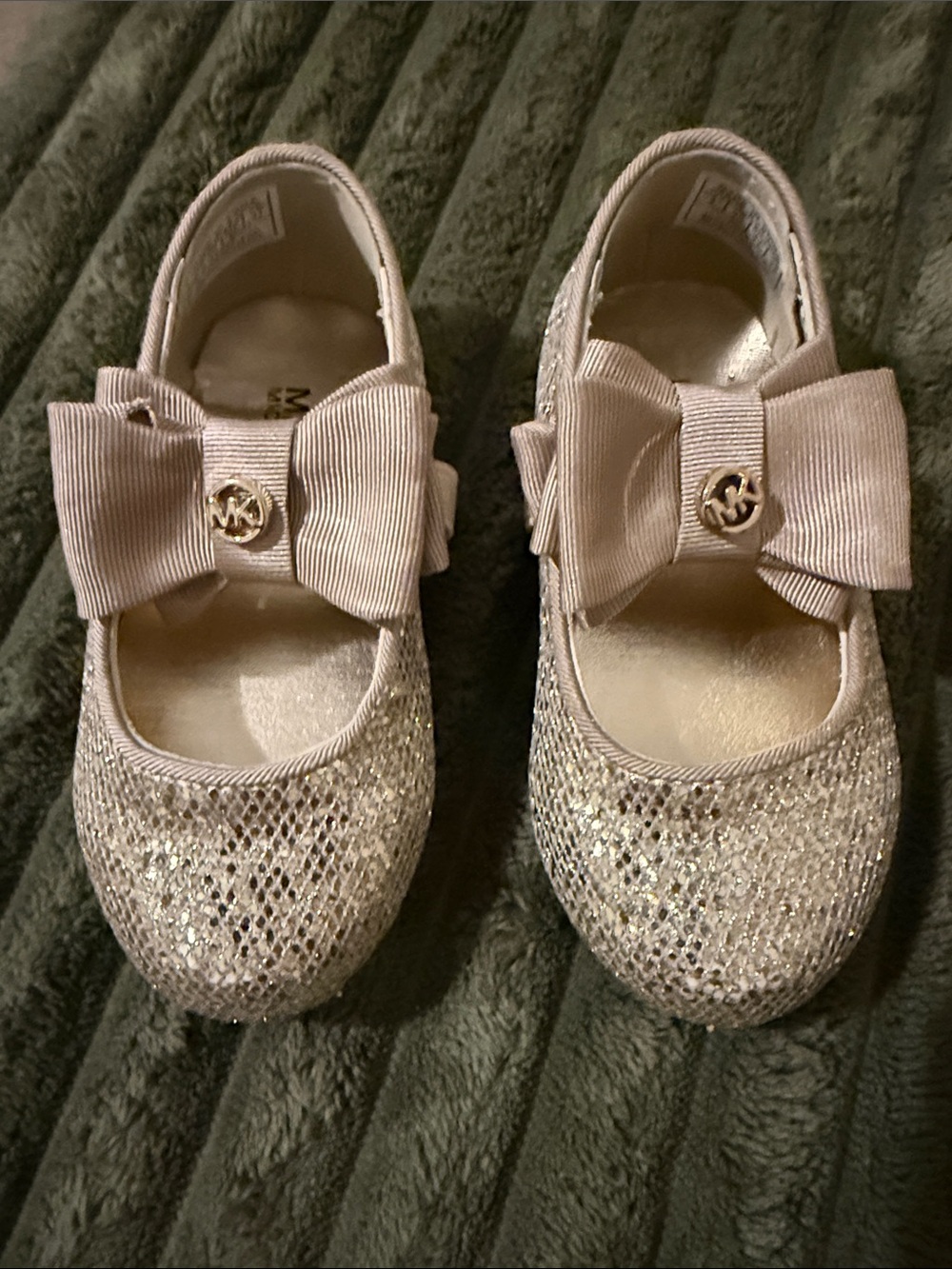 Michael Kors Toddler Girls' Gold Glitter Bow Mary Jane Flats - 5